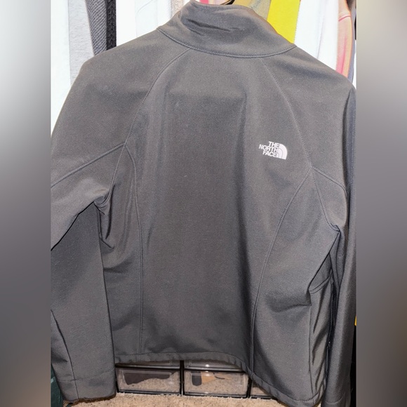 North Face jacket - Picture 4 of 6